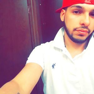 Meet your Posher, Derrick